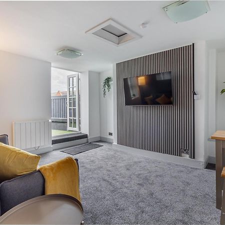 Whiskawaystays - Foregate Street - Apartment 5 Worcester Bagian luar foto