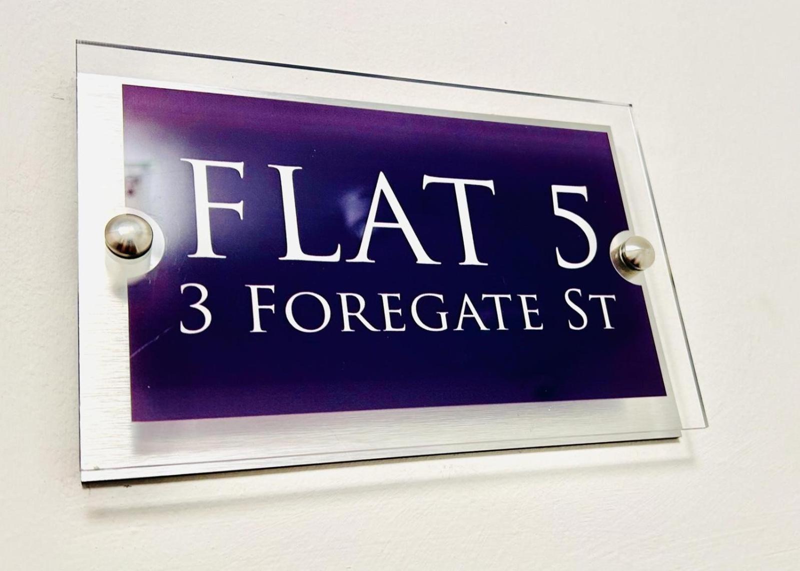 Whiskawaystays - Foregate Street - Apartment 5 Worcester Bagian luar foto