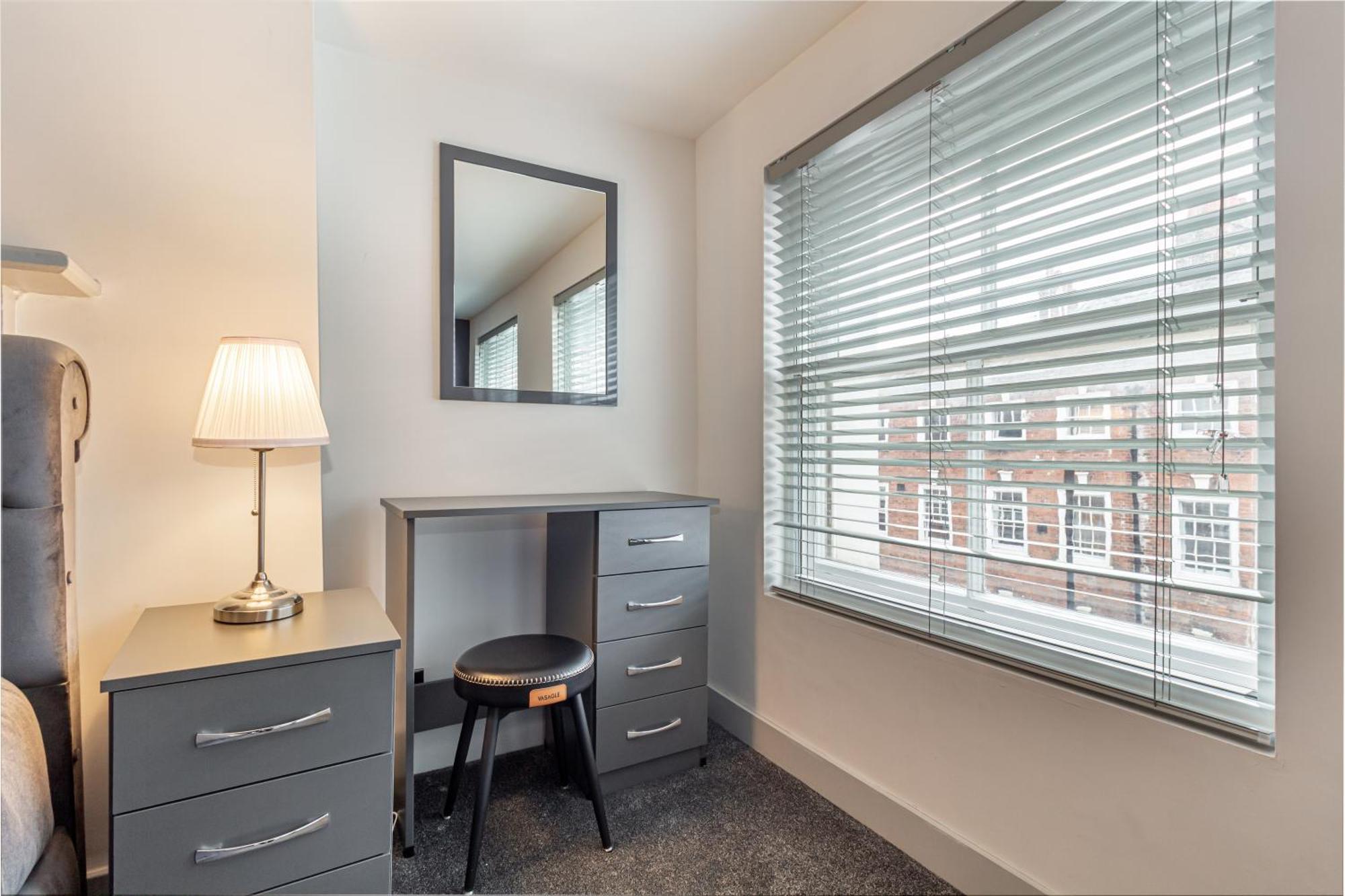 Whiskawaystays - Foregate Street - Apartment 5 Worcester Bagian luar foto